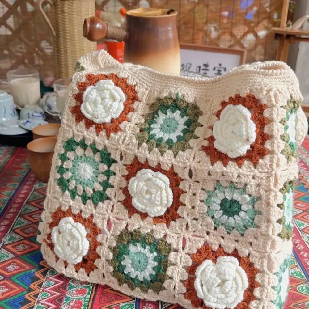 BEIGE Granny Square Crochet Floral Shoulder Bag - Picture 2 of 4